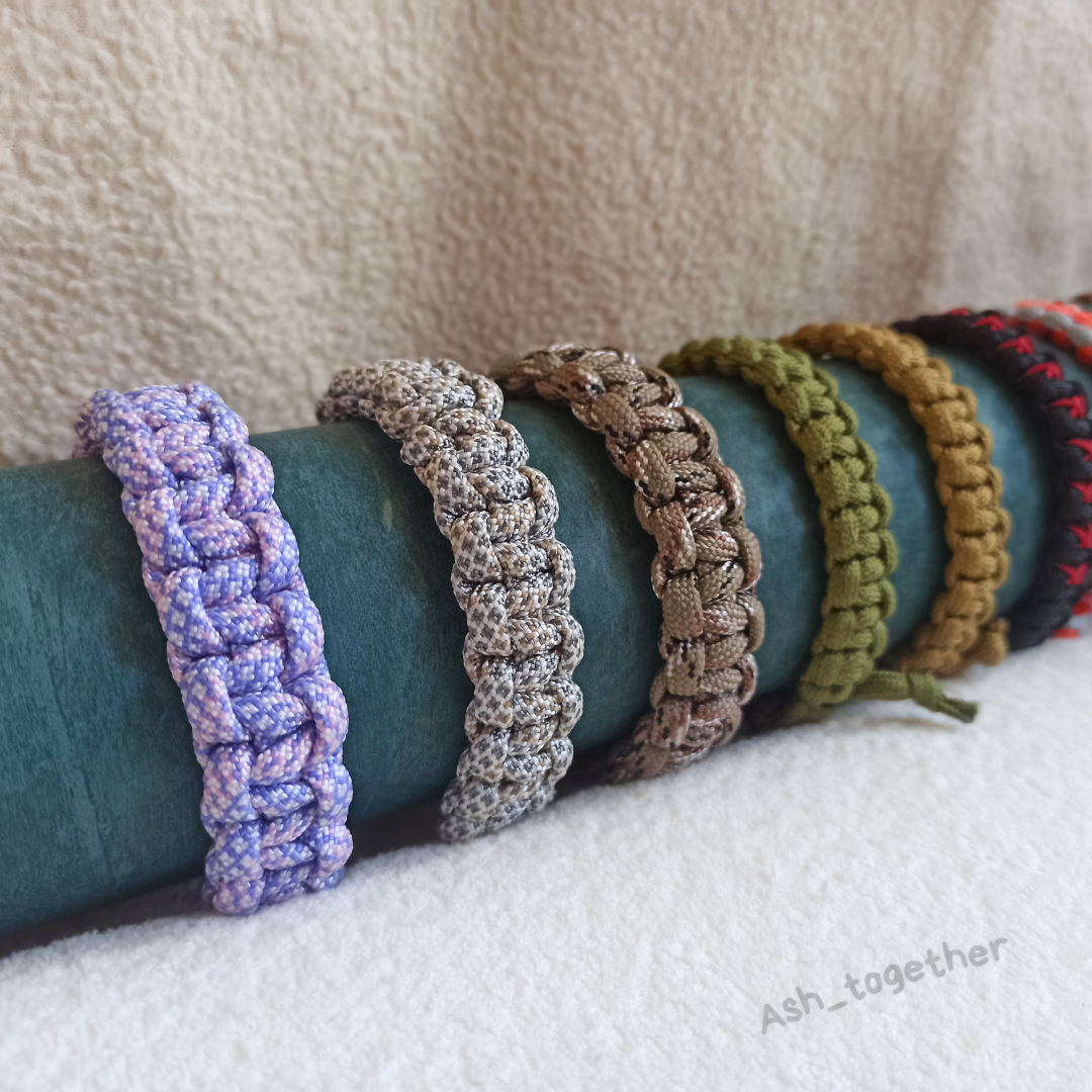 Bracelets Paracord (various color options)